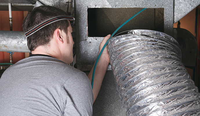 Professional duct system cleaning service